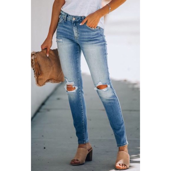 NWT Kancan Mid Rise Destroyed Super Skinny Jeans - Picture 10 of 13